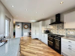 Photo 14- click for photo gallery